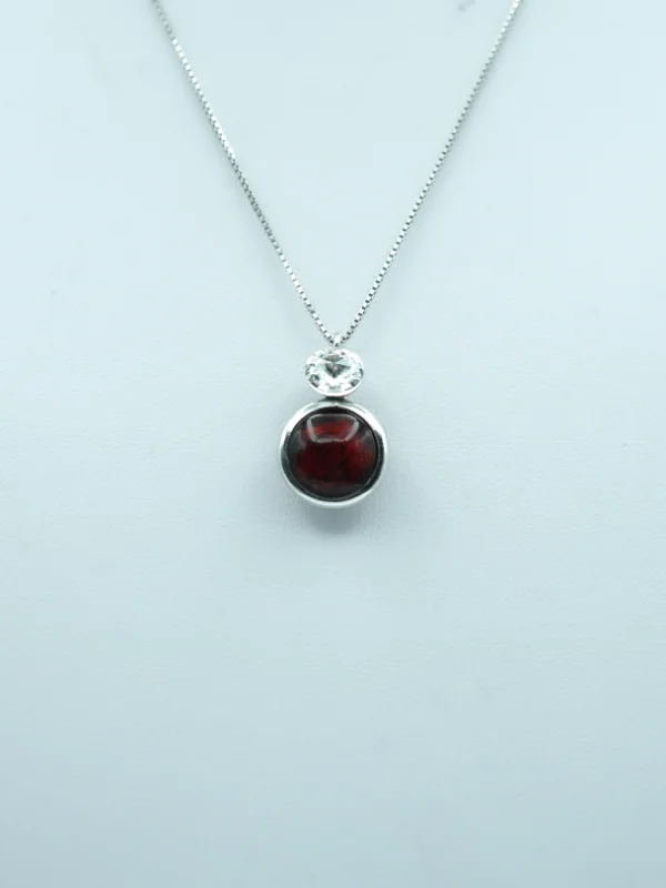 Collana cuore rosso Collana Swarovski Ciondolo a cuore rosso scintillante  Collana in acciaio Regalo romantico per lei Fatto a mano -  Italia